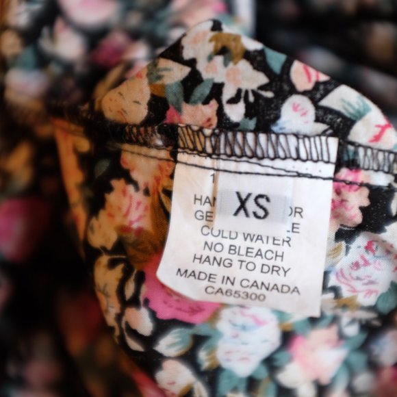 A Bronze Age Floral Puff Sleeve Mini Dress - Picture 7 of 15